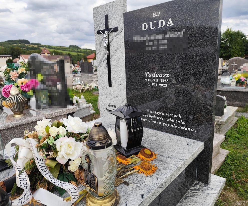 okazały grób Tadeusza D. Na cmentarzu w Kamienicy 