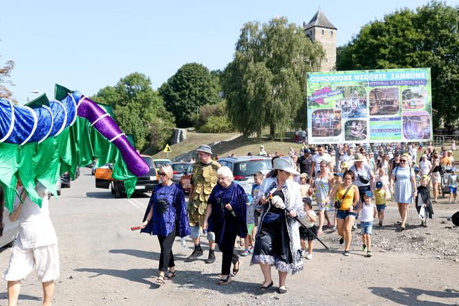 Parada smoków w Będzinie 