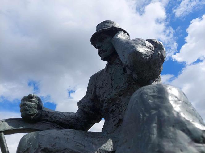 Aleja Humoru w Wąchocku