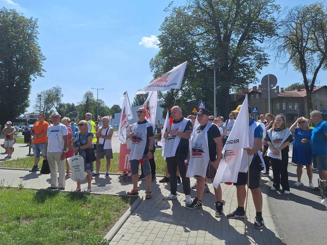 Protest przed siedzibą PKP Cargo w Tarnowskich Górach