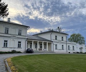 To jedna z największych wsi w woj. lubelskim. Jej nazwa wywodzi się od wierzby