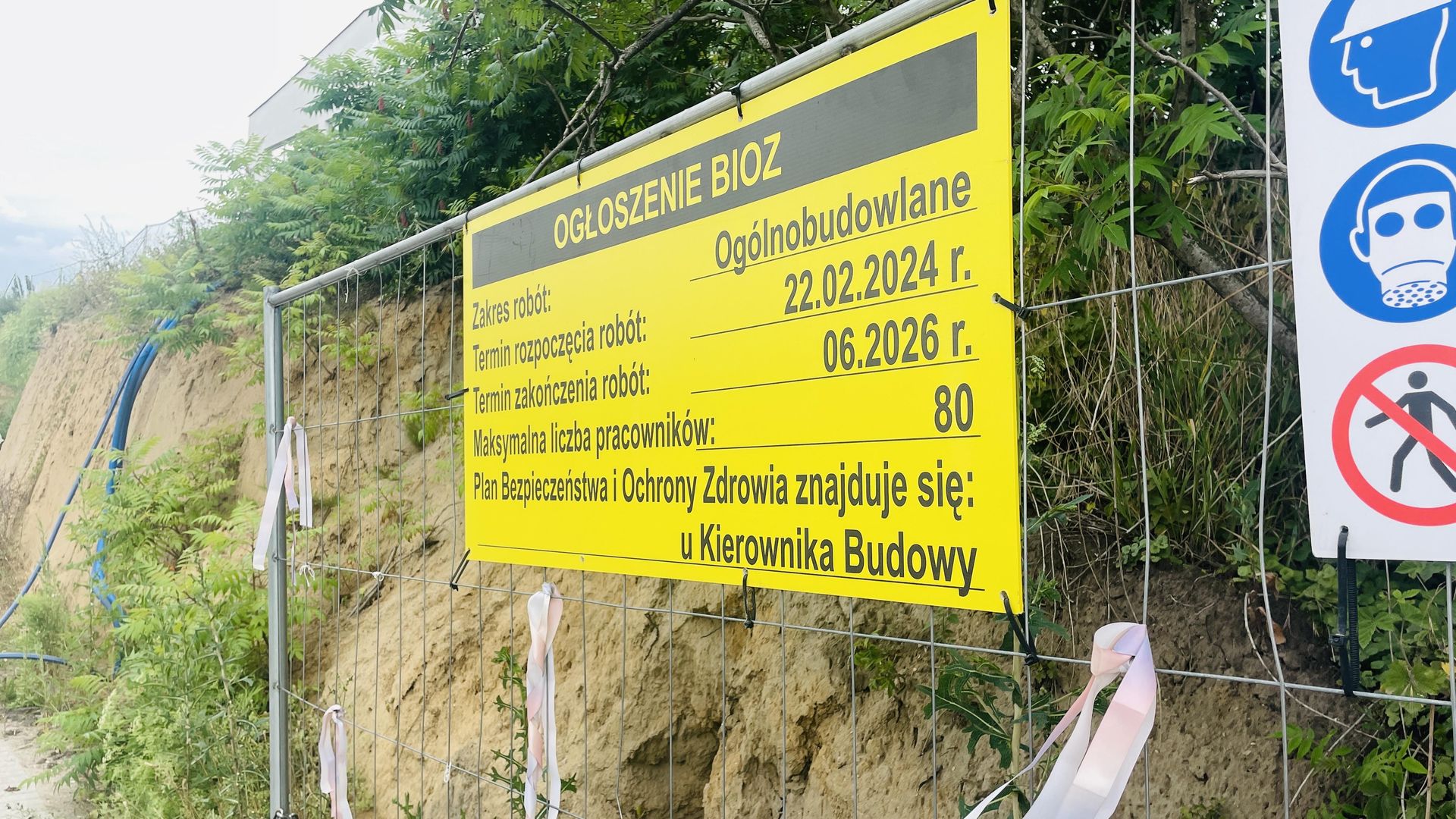 Aura w Poznaniu - aparthotel i zielona fasada