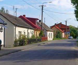 Gliniany w Świętokrzyskiem. Przez tą wioskę w XVIII wieku przechodziły wojska króla Szwecji