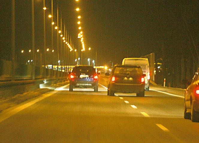 Europoseł  Jacek  Kurski pędził z asystentką 130 km/h