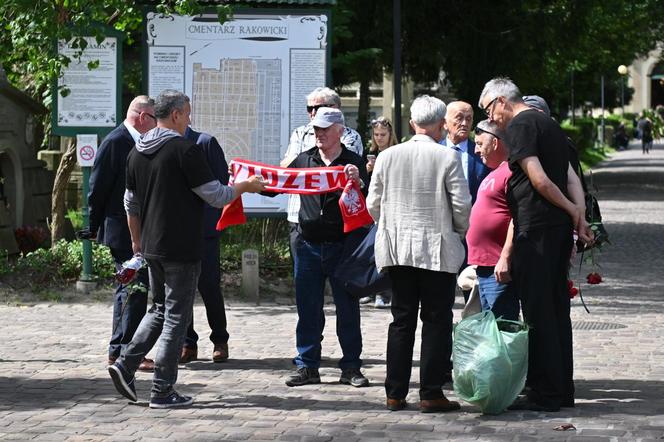 Tak pożegnano Franciszka Smudę. Uroczystości pogrzebowe wybitnego trenera