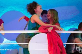 Na dobre i na złe odc. 567. Klaudia (Julia Wyszyńska), Ola (Anna Karczmarczyk)