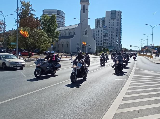 Setki motocyklistów przejechało przez centrum Białegostoku. Zobacz zdjęcia z Wielkiej Parady Motocyklowej [GALERIA]