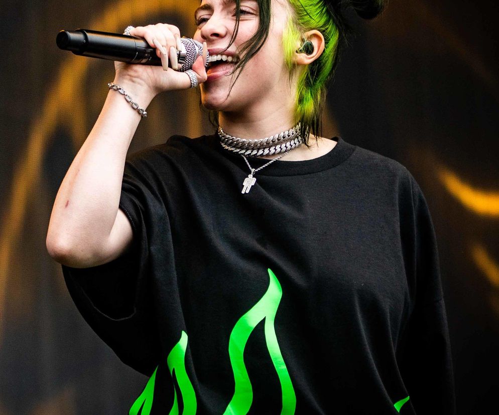 Billie Eilish głosem komunikacji miejskiej w Krakowie. Specjalna akcja z okazji koncertów
