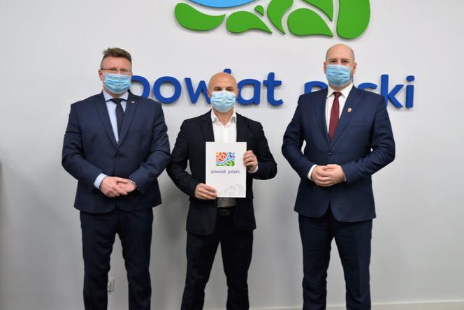 Znamy firmy odpowiedzialne za utrzymanie w okresie zimowym dróg powiatowych w Pile