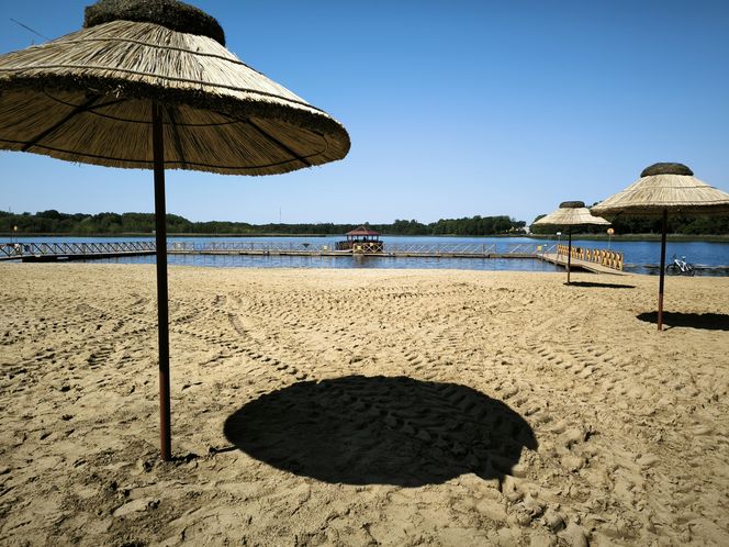 Plaża w Osiecznej przed sezonem letnim 