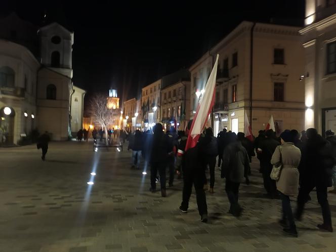 Marsz Pamięci Żołneirzy Wyklętych w Lublinie. Wcześniej odbył się laserowy pokaz