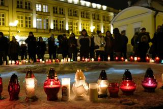 Białostoczanie oddali hołd zamordowanemu prezydentowi Gdańska. Była Msza Święta i Światełko Pamięci