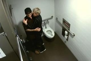 Justin Bieber i Ellen DeGeneres w toalecie 