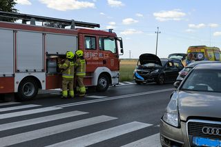 Zderzenie trzech aut w Lipnie. Utrudnienia w ruchu