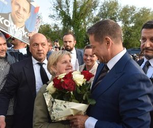 Rafał Trzaskowski, Sławomir Mentzen