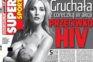 Sylwia Gruchała NAGO z córeczką w akcji przeciwko HIV