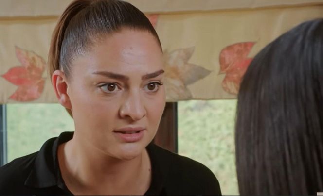 Miłość i nadzieja, odcinek 325. Yildiz