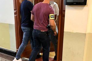 Przyjechali z Niemiec z fałszywymi dolarami. Chcieli je sprzedać w kantorze