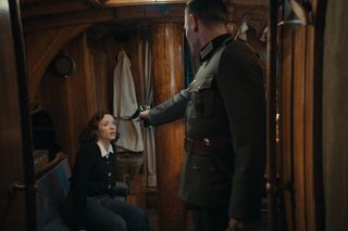 Zatoka szpiegów 2, odcinek 14. Eva (Sonia Mietielica), Franz (Bartosz Gelner)