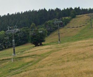 Najwyżej położona miejscowość na Dolnym Śląsku. Jest tu znany kurort i ośrodek narciarski