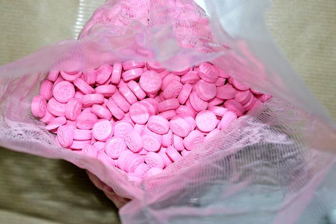 Narkotyki w powiecie suwalski. 5 tysięcy tabletek ecstasy, pół kilograma amfetaminy i marihuana