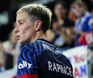 Zebrało nas na wymioty, kiedy kontrowersyjna piłkarka zaczęła mówić o Bogu. Przeszły nas ciarki żenady. Megan Rapinoe mogła sobie to darować