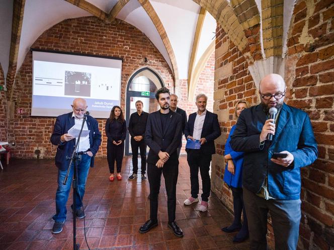 arch. Jakub Dunal, Politechnika Śląska, Laureat wyróżnienia równorzędnego (pośrodku)