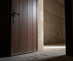 Złodziej z Luwru zatrzymany. Kim jest dawna gwiazda miejskich rodeo?