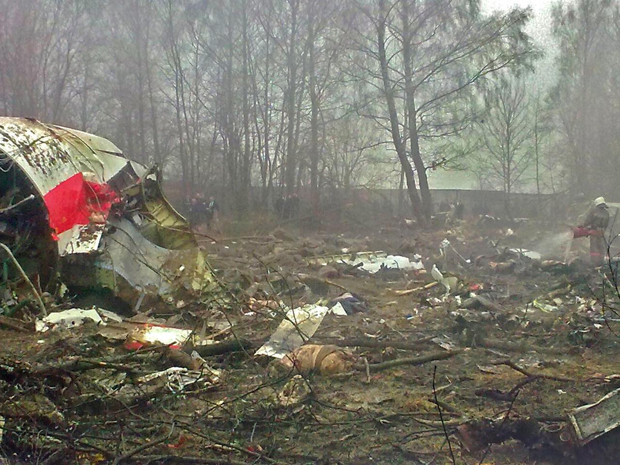 Katastrofa smoleńska. Sztuczna mgła, wybuchające parówki, bomba termobaryczna – wszystkie teorie spiskowe wokół Smoleńska