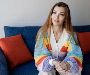 Nadchodzi sezon na sweter. Jesienią i zimą będziemy go nosić w trzech modnych odsłonach