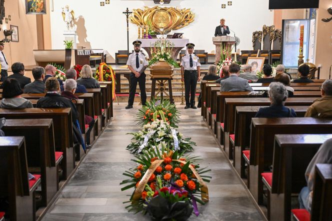 W dniu pogrzebu Joanny Kołaczkowskiej pochowano także wielką polską poetkę 