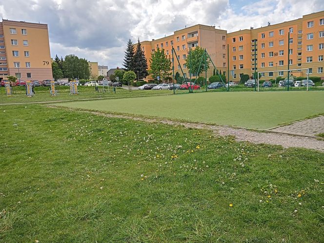 Pół boiska w Kielcach