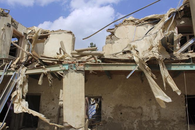 Już 1100 osób nie żyje po koszmarnym trzęsieniu ziemi. Dramatyczna akcja ratunkowa