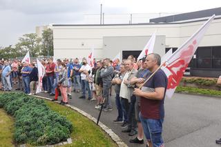 Związkowa Solidarność w MAN BUS nadal protestuje! Dziś przed zakładem było głośno