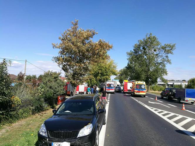 Karambol w podbydgoskim Osielsku! Aż pięć osób trafiło do szpitala! [ZDJĘCIA]