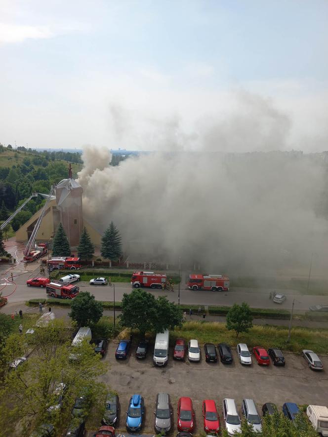 Pożar dachu kościoła św. Floriana w Sosnowcu