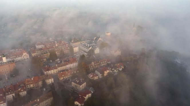 Sandomierz w jesiennej szacie z lotu ptaka