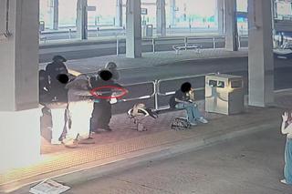 15-latkowie z Krakowa bawili się w gangsterów. Szokujące sceny. Mali bandyci  