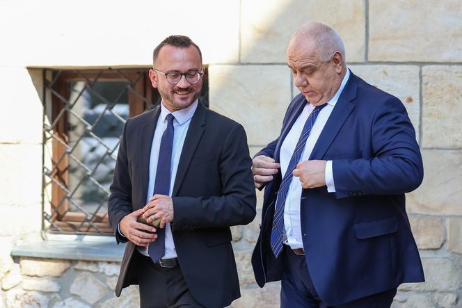 Jacek Sasin wprost nie do poznania! Zgubił już prawie 40 kg w pół roku! Jak to zrobił?