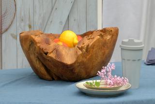 Materiały naturalne podstawą letniej dekoracji stołu