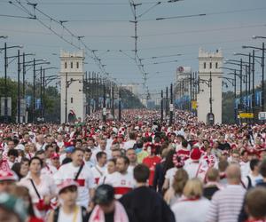 Piłkarskie Euro 2012. Tak bawili się kibice w Warszawie! [ARCHIWALNE ZDJĘCIA]