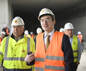 Byliśmy na budowie ostatniej stacji metra w Warszawie. Widok zapiera dech w piersiach