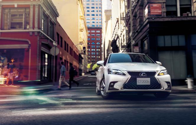 Lexus CT200h lifting 2018