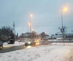 Atak zimy w warmińsko-mazurskim. Od rana doszło do kilku groźnych wypadków [ZDJĘCIA]