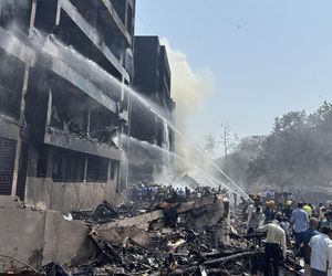 Katastrofa samolotu, który rozbił się w mieście Ahmadabad w północno-zachodnich Indiach w stanie Gudżarat