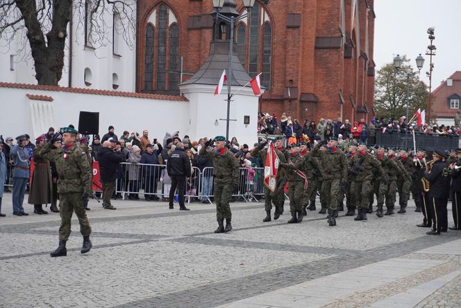 Tak białostoczanie uczcili Narodowe Święto Niepodległości 2024 w Białymstoku [ZDJĘCIA]