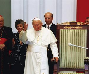Marsze papieskie i spotkania modlitewne w obronie Jana Pawła II. Oto lista miast