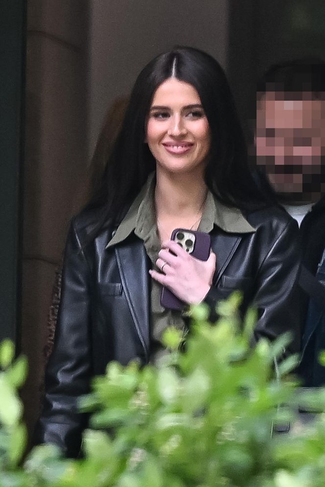 Roxie Węgiel -  tajemniczy fotelik w limuzynie