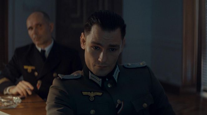 Zatoka szpiegów 2, odcinek 19. Franz (Bartosz Gelner) 