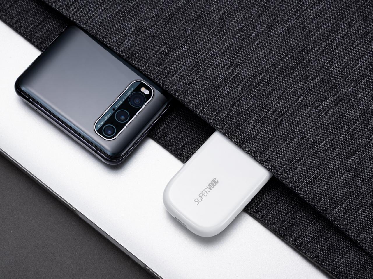 Rewolucyjnie szybkie ładowanie smartfonów. Pełna bateria w zaledwie 20 minut w telefonach znanego producenta